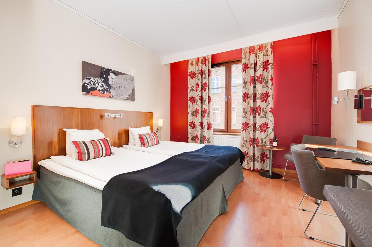 Home Hotel Kung Oscar Trollhättan Kültér fotó