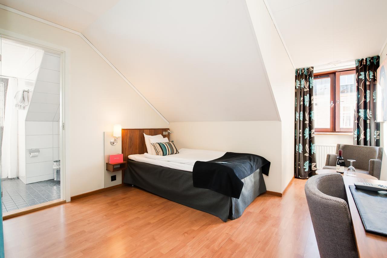 Home Hotel Kung Oscar Trollhättan Kültér fotó