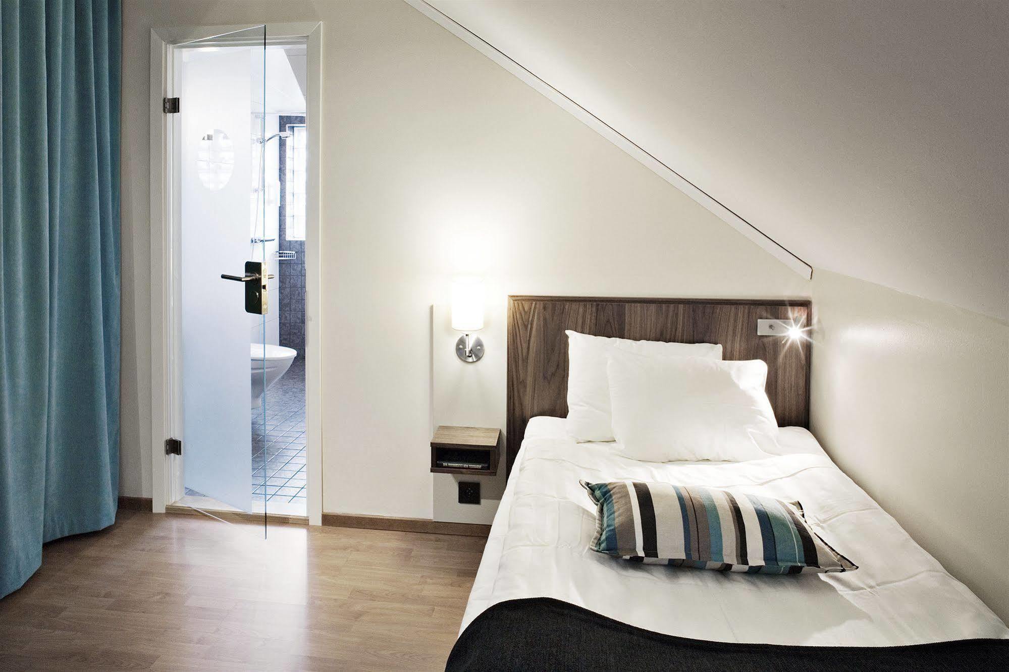 Home Hotel Kung Oscar Trollhättan Kültér fotó