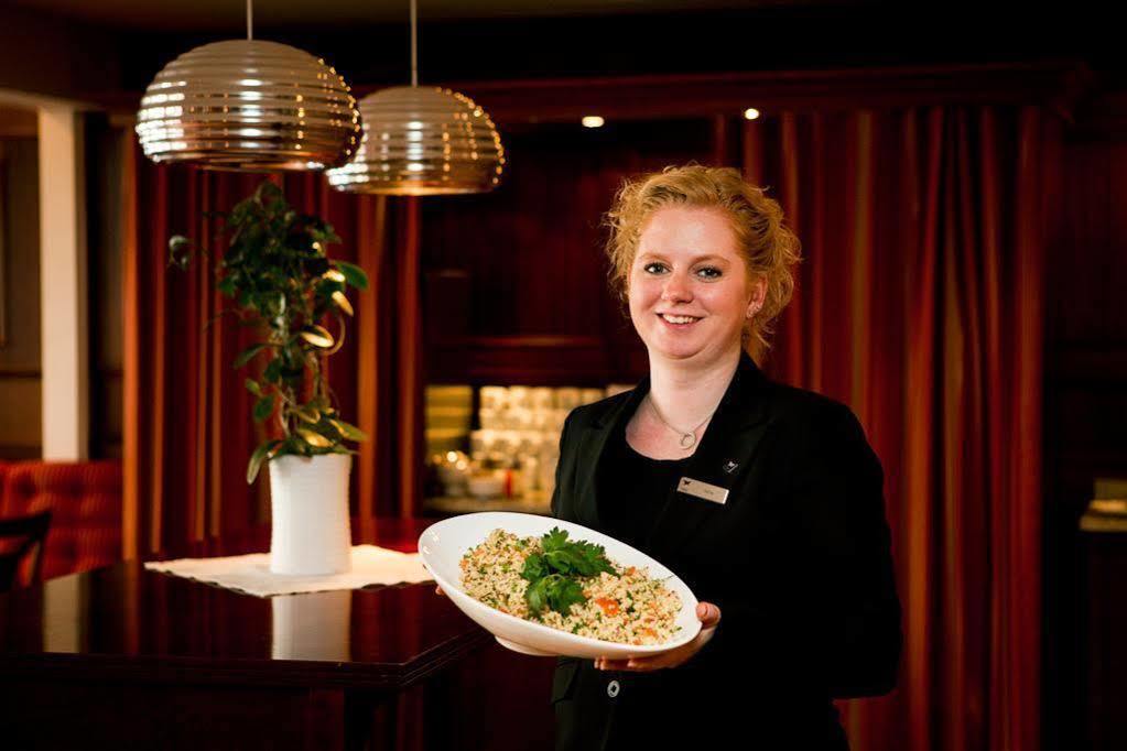 Home Hotel Kung Oscar Trollhättan Kültér fotó
